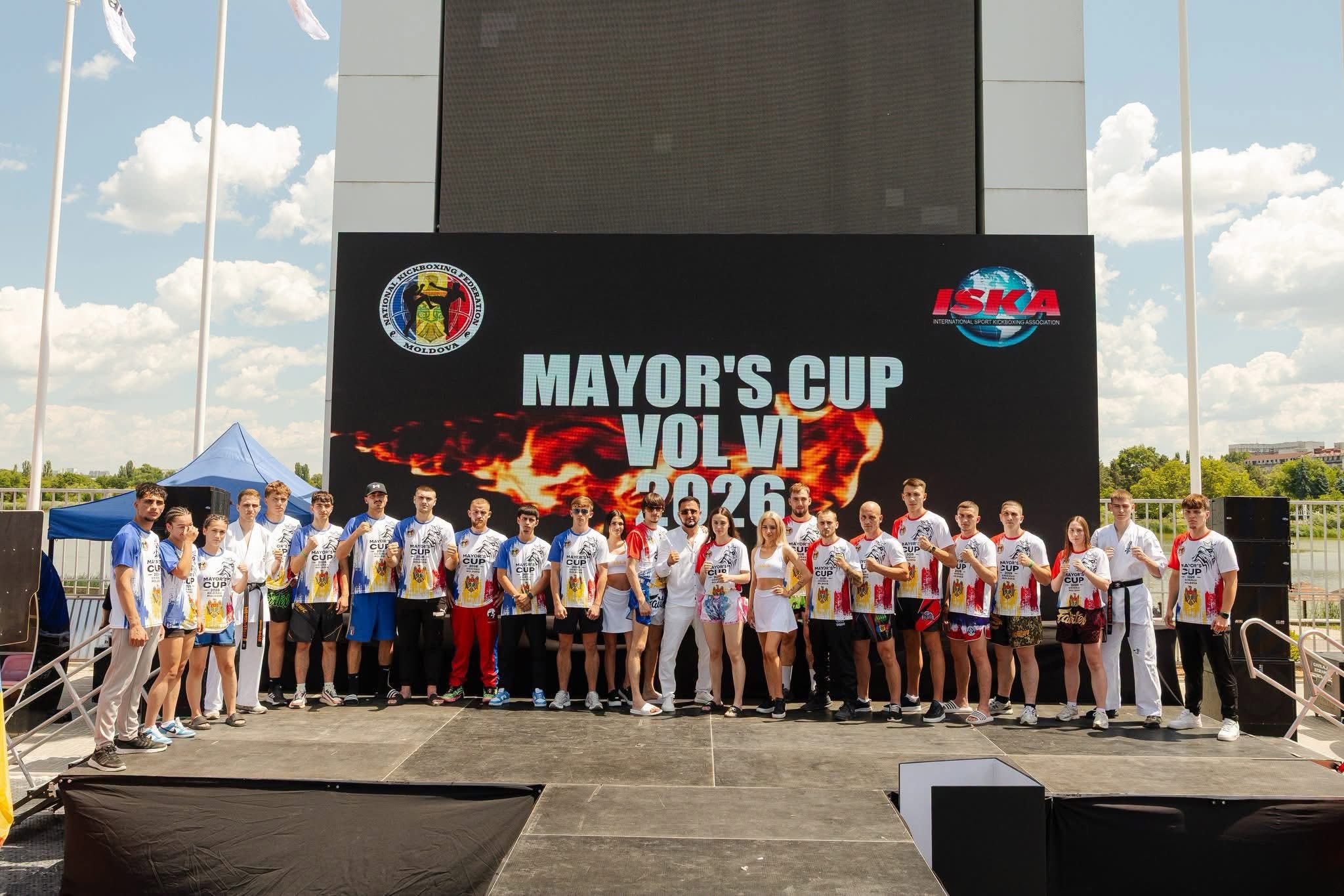 Read more about the article Performanțele elevilor noștri la Campionatul Mondial la arte marțiale mixte”Mayor’Cup 2026